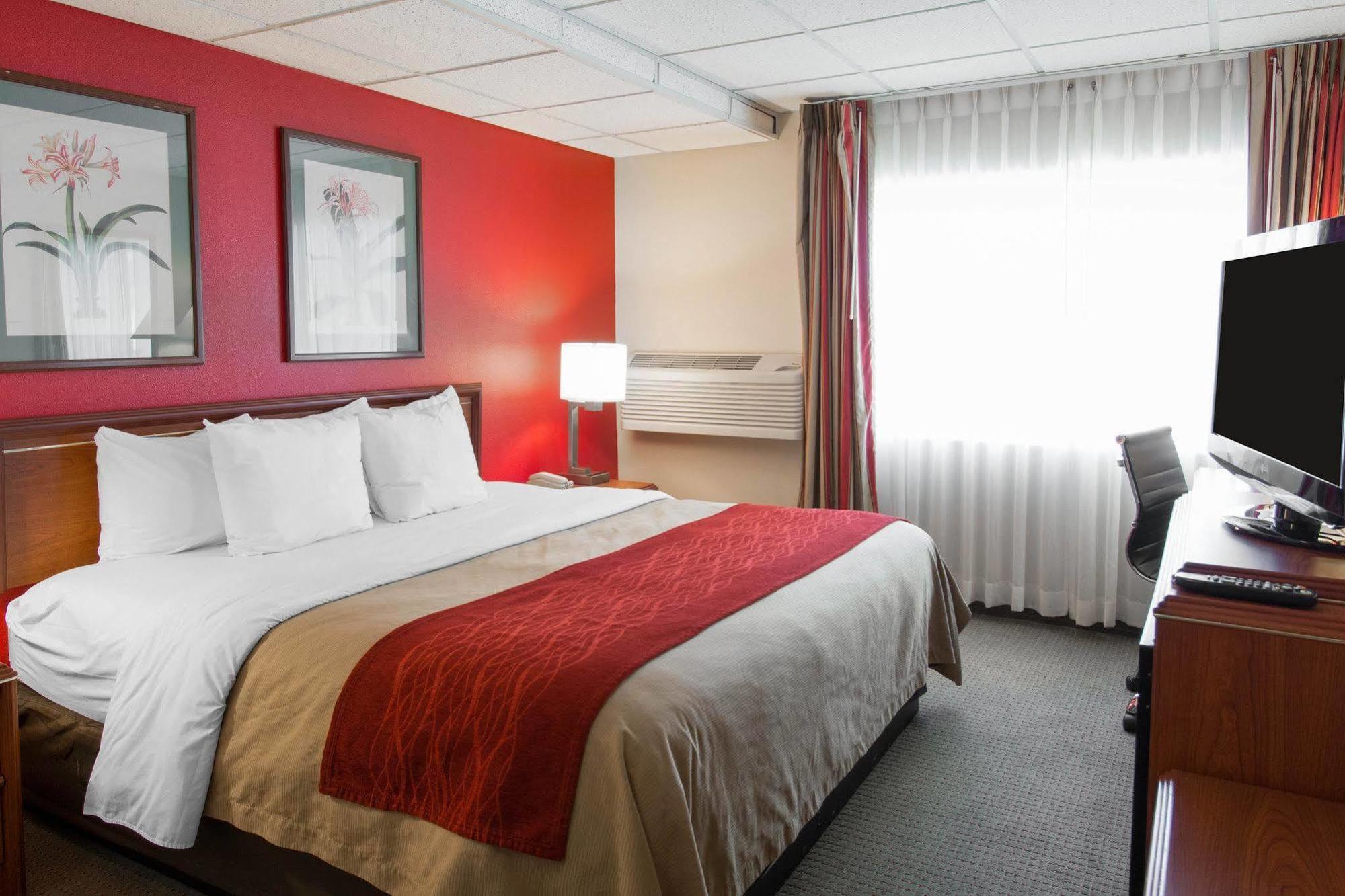Ramada By Wyndham Downtown Spokane Exterior foto